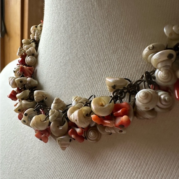 Victorian Coral & Shell Choker - Picture 4 of 14